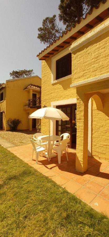 Pino Dorado Aparthotel Manantiales Exterior photo