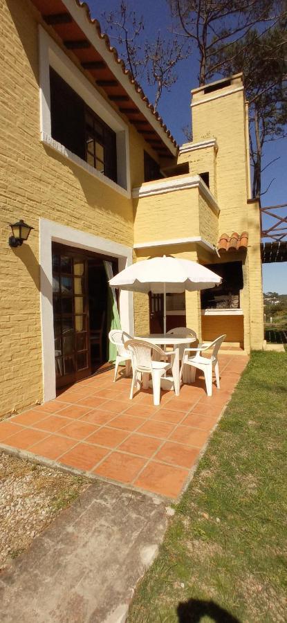 Pino Dorado Aparthotel Manantiales Exterior photo
