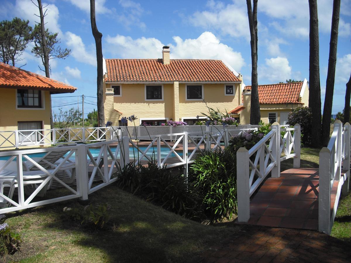 Pino Dorado Aparthotel Manantiales Exterior photo
