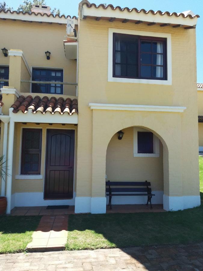 Pino Dorado Aparthotel Manantiales Exterior photo